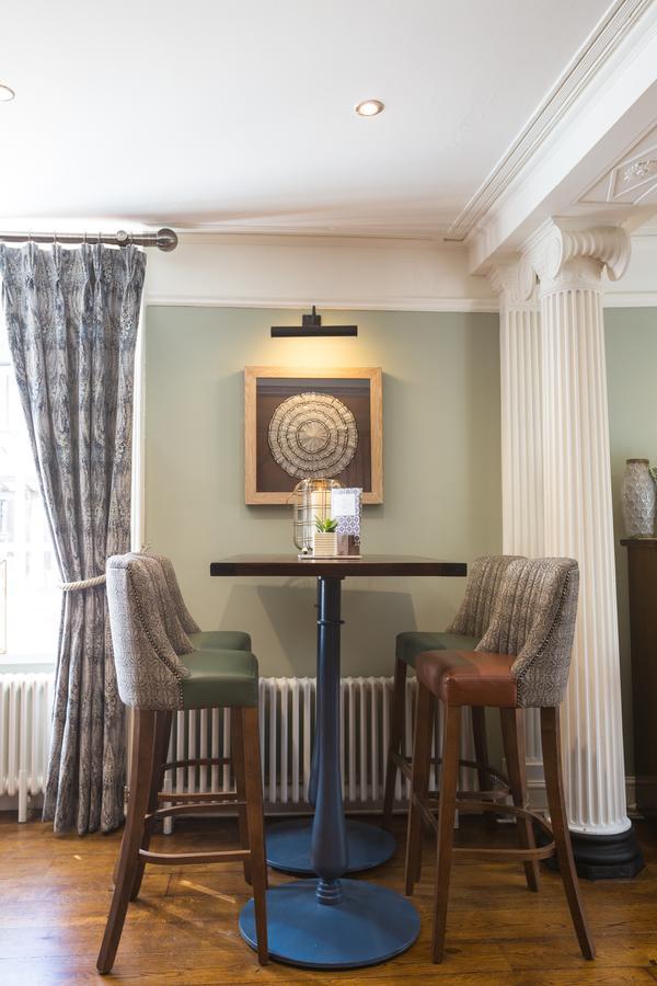 The Townhouse Hotel Стратфорд на Ейвън Екстериор снимка