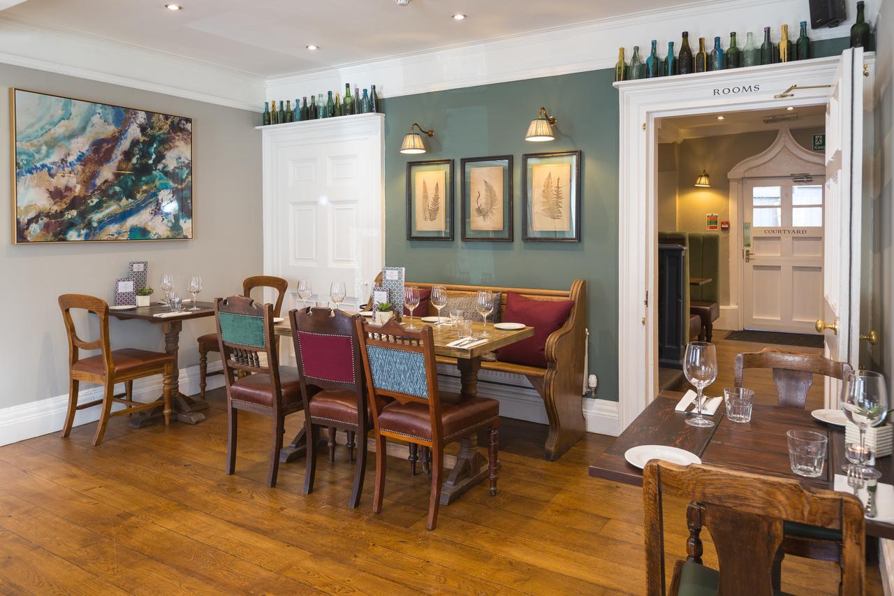 The Townhouse Hotel Стратфорд на Ейвън Екстериор снимка