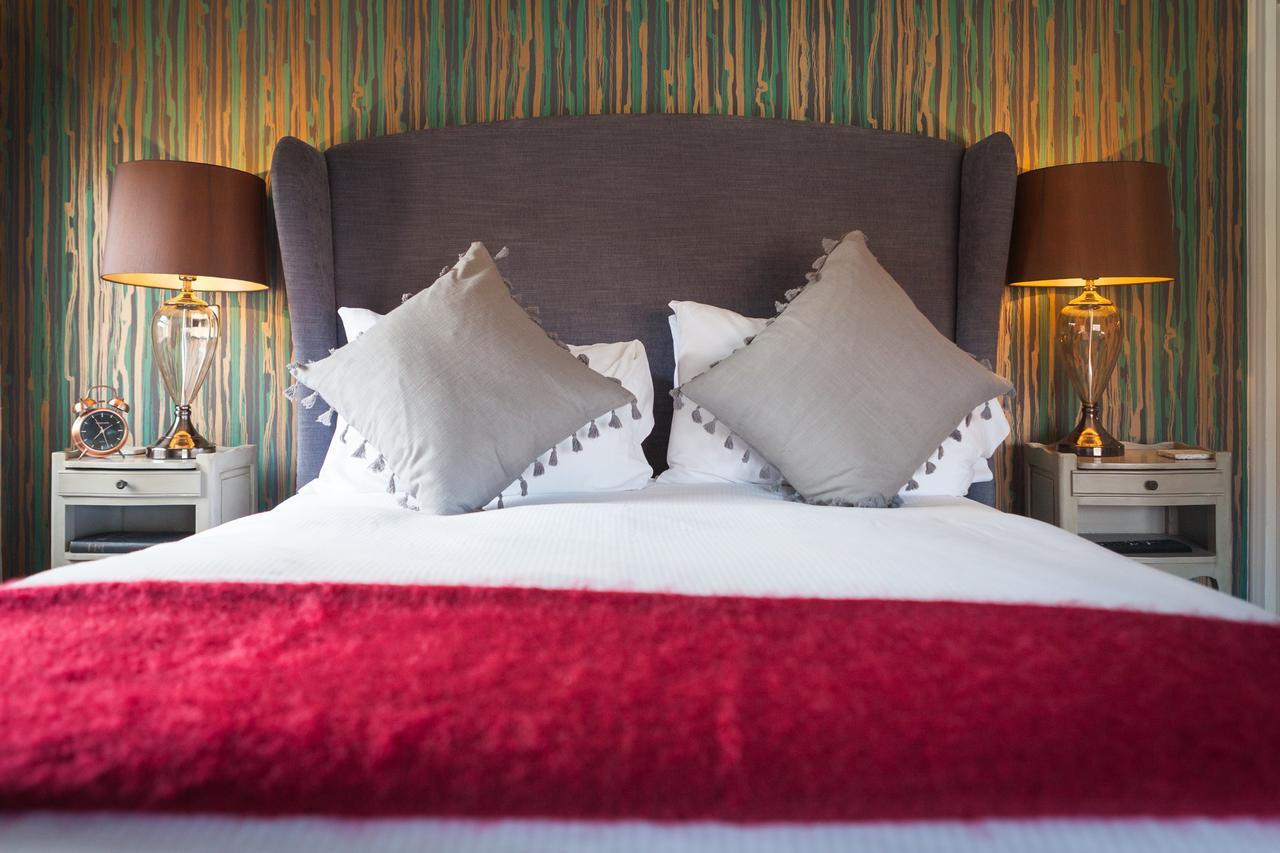 The Townhouse Hotel Стратфорд на Ейвън Екстериор снимка