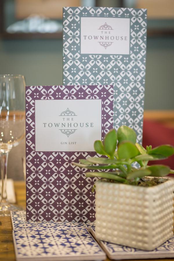 The Townhouse Hotel Стратфорд на Ейвън Екстериор снимка