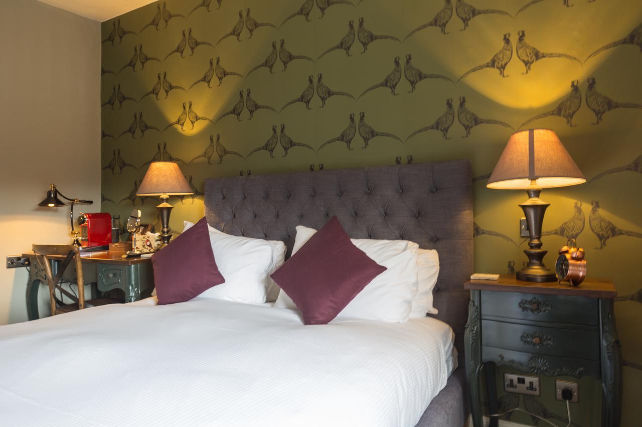 The Townhouse Hotel Стратфорд на Ейвън Екстериор снимка