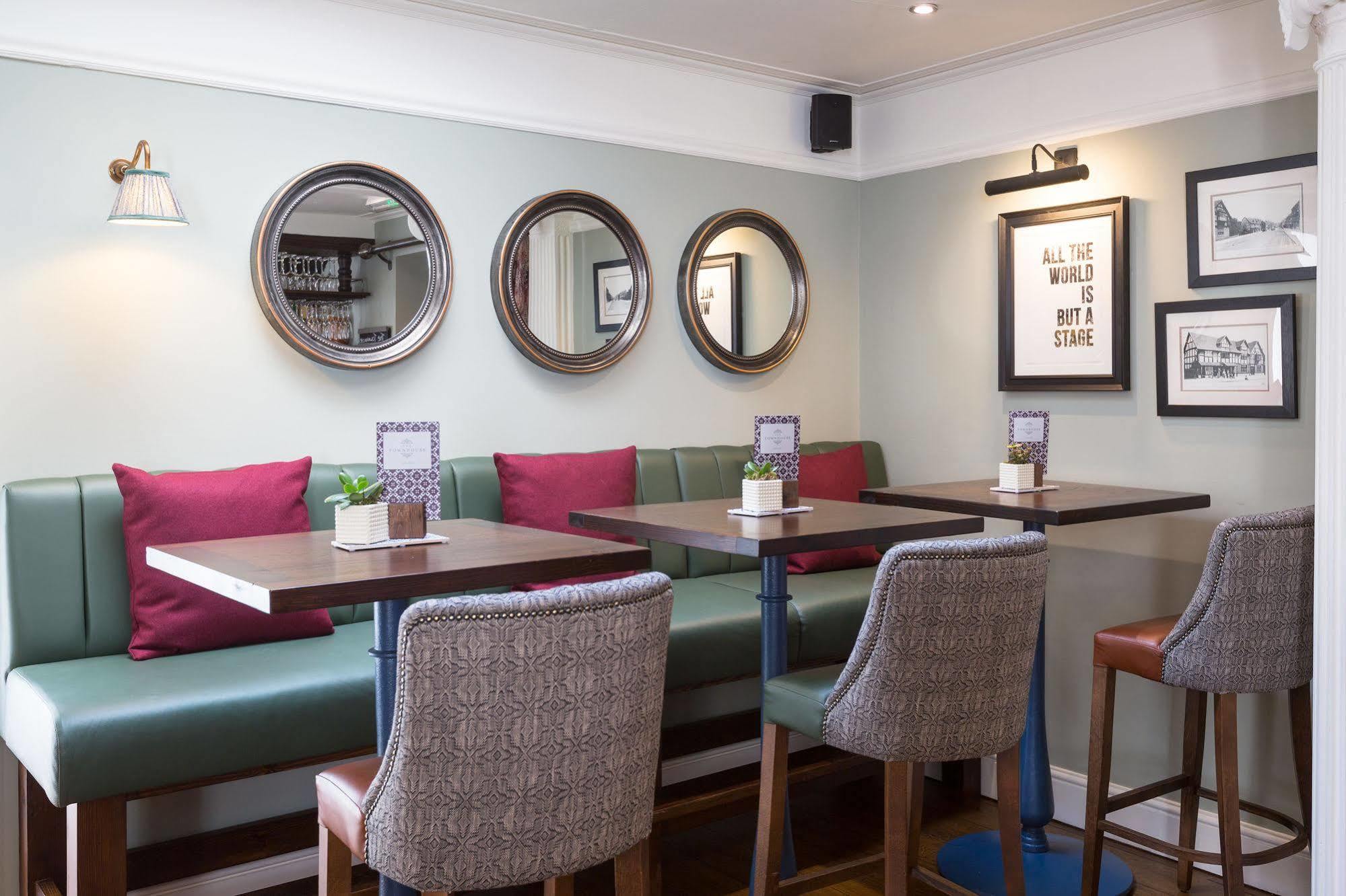 The Townhouse Hotel Стратфорд на Ейвън Екстериор снимка